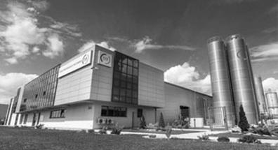 Costruzione della nuova sede di produzione in Polonia. La filiale TEREZ PERFORMANCE POLYMERS produce composti ad elevate prestazioni su modernissime linee di estrusione.